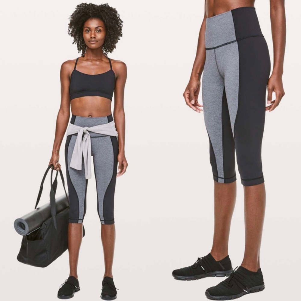 Lululemon Wunder Under Crop High-Rise *Curve 17"
Heathered Black / Black Size 6